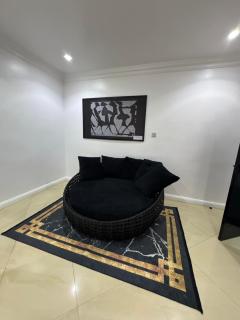 Daffodil Ensuite Rooms Lekki Phase 1 - Lekki - 8