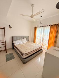 Luxe Highway Residencies Penthouse - Pannipitiya - 5