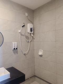 Skytrees Serviced Apartment 2pax cozy studio Aeon Bukit Indah - Johor Bahru - 3