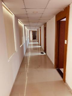 Hotel 4 Season - Vadodara - 4