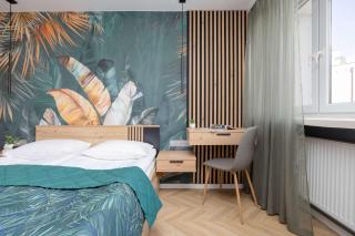 Exceptional Apartment with Air-Conditioning and Balcony in Warsaw by Noclegi Renters - Warsaw - 3