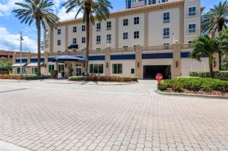 Hampton Inn & Suites St. Petersburg/Downtown - St. Petersburg - 0
