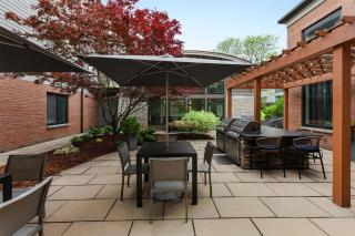 Homewood Suites by Hilton Burlington - Burlington - 7