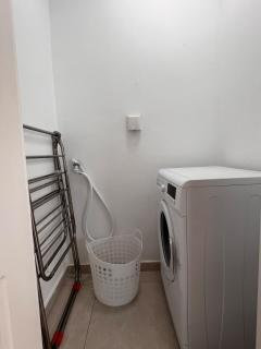 Cozy & fully furnished brand-new 1bedroom apt! - - 6