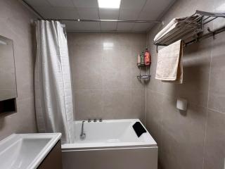 Cozy & fully furnished brand-new 1bedroom apt! - - 1
