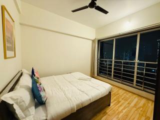 2BHK Service Apartment In Parel Tower - 3