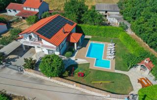 Villa Jelavic - Makarska by Villas Guide - Donji Vinjani - 5