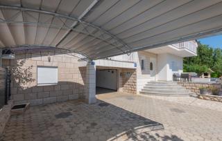 Villa Jelavic - Makarska by Villas Guide - Donji Vinjani - 3