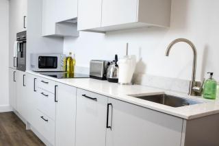 Central 2 Bed 2 Bath Apartment near Brighton College, Beach, Hospital - Long Stay Offers - Brighton & Hove - 2