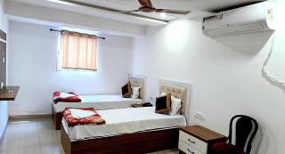 Hotel The Aradhya ! Heritage Near BMetta Buddharam Temple-Mahabodhi Temple 1600m - Restaurant & Parking Facilities - Fully Air Conditioning Suite Room - Best Hotel - Bodh Gaya - 2