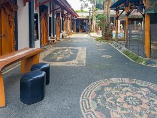 Sans Vibes Giri Palma Hotel and Villas - Malang - 5