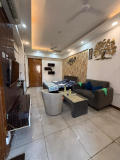 Zoom The Luxury Studio - Noida - 7