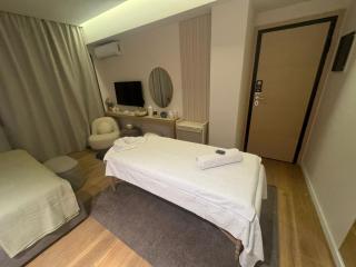 Ermou Luxury Suites - Atene - 9