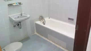 Hotel Handayani - 1