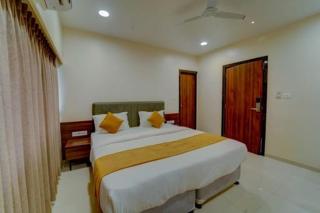 Raajpath Hotel Vadodara - 4