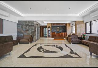 Raajpath Hotel Vadodara - 2