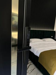 Cozy Corner Rooms - Golem - 0