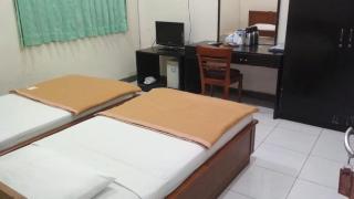 Hotel Handayani - 4