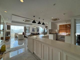 Charming white Saigon Penthouse 4 bed 4 bath - Ho Chi Minh City - 0