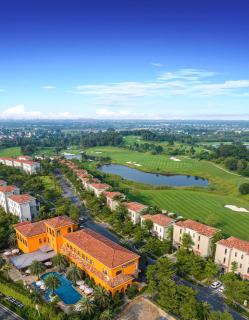 Wyndham Sky Lake Resort and Villas - Hanoi - 0