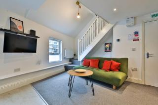 Cozy Mezzanine Flat In Vibrant Canton - Cardiff - 0