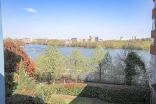 StayRight 2 Bed Flat with Serene Water View & Free Parking - Cardiff - 8