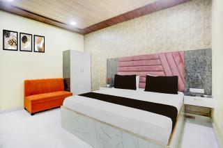 Hotel O A A Royal - Kānpur - 8