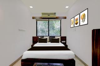 Hotel O sun villa - Ahmedabad - 9