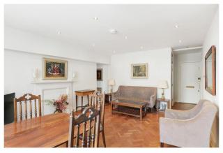 2 Bedroom Apartment Queensway - Moffat - 1