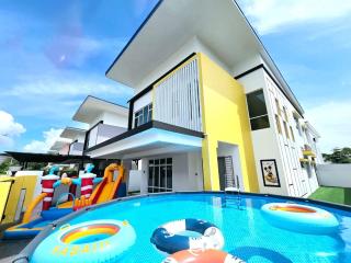 TropINN LoDonHeartBeat 5LuxRoom CirPool BBQ & KTVFun - Bandar Penawar - 0