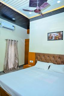 SRI GURUPRIYA PG HOUSe - 4