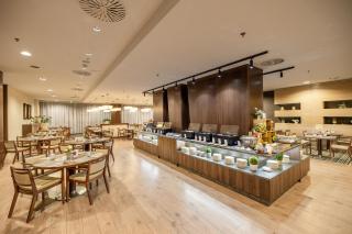 DoubleTree By Hilton Košice - Košice - 9