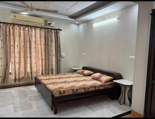 Well built bungalow guest house - 8