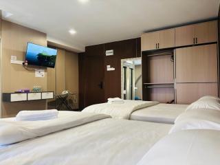 Stylish, Modern Room for 4, City View, Tusita - Malacca - 5