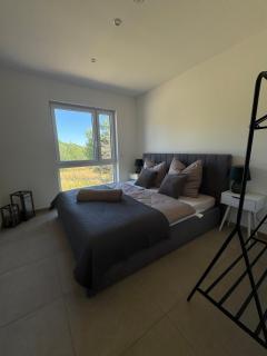 neue 90qm Ferienwohnung mit 3 Schlafzimmern in Seenähe - Pouch - 7