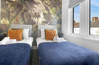 The Family Nest – 3-Bed Apartment with Parking - 3