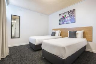 Nightcap at Waltzing Matilda Hotel - Springvale - 1