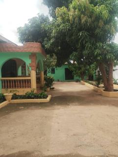 Afonta's Greenhouse Retreat - - 6