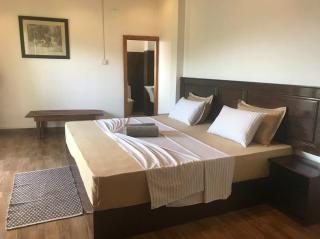 Hotel Kartik Inn - - 2