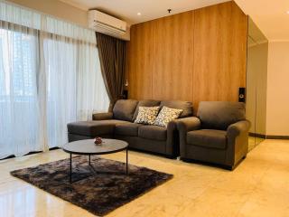 Apartemen Exclusive Slipi Grogol Senayan Sudirman 3BR 1 Full Furnished - 9