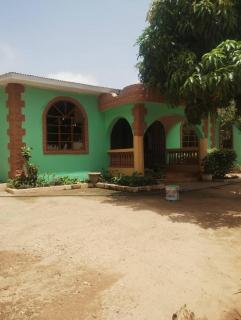 Afonta's Greenhouse Retreat - - 9