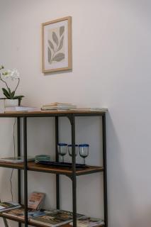Huswell - Bright & Stylish Apartment with Balcony - 2