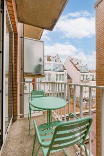 Huswell - Bright & Stylish Apartment with Balcony - 9