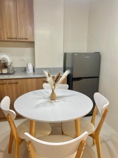 The MIDPOINT Residences 2 bedroom for couple or family condo near Ayala Center Cebu and SM City Cebu - Mandaue - 9