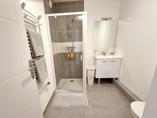 ParcAppart 6 Booking - Lanester - 3