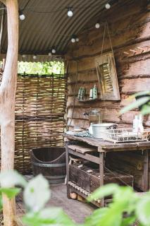 Thatched Roundhouse in Somerset Woodland - 3