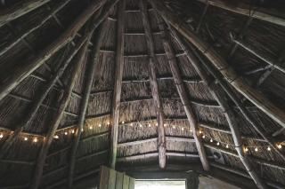 Thatched Roundhouse in Somerset Woodland - Martock - 5