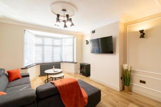 LuNa Apartment-3bed Sleeps 6 - FamilyContractors - 0