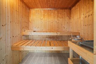 Ferienwohnung Seehus - Modernes Ferienhaus mit Sauna, Seezugang und Bootsanlegeplatz - Malchow - 5
