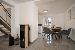 Ferienwohnung Seehus - Modernes Ferienhaus mit Sauna, Seezugang und Bootsanlegeplatz - Malchow - 2